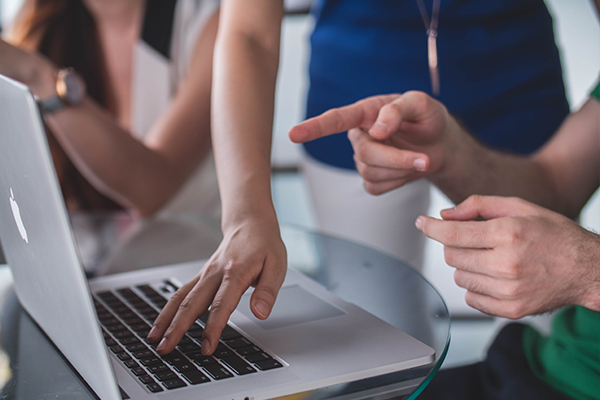 APS系統在生(shēng)産計(jì)劃和調度中的應用案例分(fēn)析